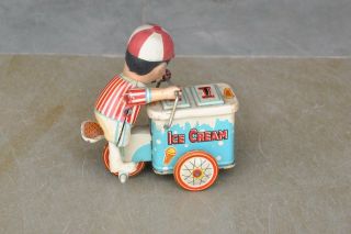 Vintage wind Up Ice Cream Trolly Vendor Litho Tin Toy,  China 3