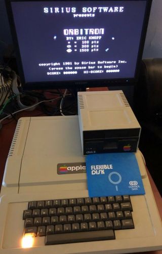 Orbitron,  Apple II 2 vintage video game,  Sirius 4