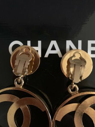 Auth Vintage Chanel Iconic Large CC Gold Dangling Hoop Earrings 9