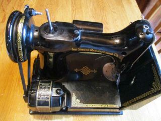 Vintage Singer Featherweight Sewing Machine Black w/Foot Pedal,  In Case 4