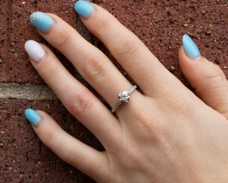 1920s Antique Art - Deco Platinum Diamond Engagement Ring Size 7 - 0.  60ctw 6