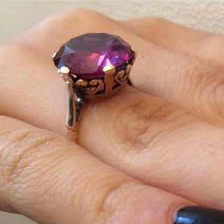 Antique/vintage 9ct Rose Gold Dress Ring With Large Purple Amethyst Paste Stone