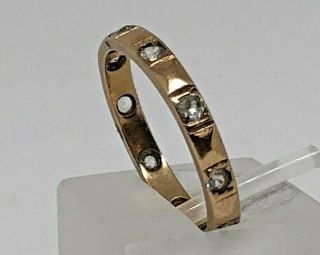 Vintage 9ct /9k Yellow Gold & Diamond Set Ring / Band - Size: J - Weight: 1.  40g