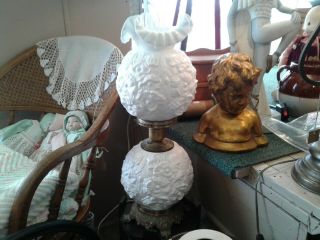 Vtg Fenton White Poppy Milk Glass Gone With The Wind Parlor Lamp Farmhouse Decor