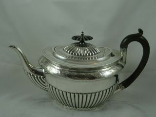 STUNNING VICTORIAN silver TEA POT,  1890,  579gm - Walker & Hall 2