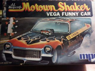 Mpc 1/25 Motown Shaker Vega Funny Car Kit -.