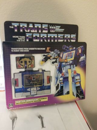 Vintage 1984 G1 Hasbro Takara Transformers Soundwave Buzzsaw & W/box