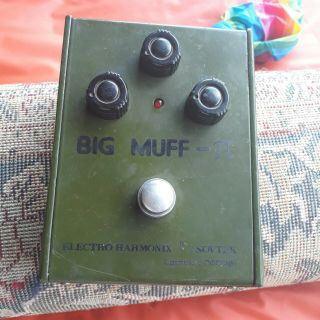 Big Muff Vintage Guitar Pedal