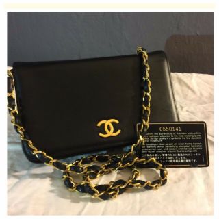 Authentic Chanel Vintage Mini Quilted Chain Black Leather Shoulder Bag