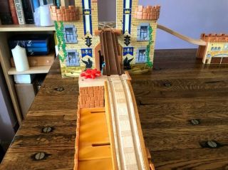 Thomas the Train WOODEN DELUXE King Of The Railway Set - Vintage/Discontinued 3