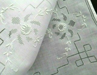 16pc.  Appenzell Embroidery Linen Placemat Set,  Lovely Floral Handwork Vintage