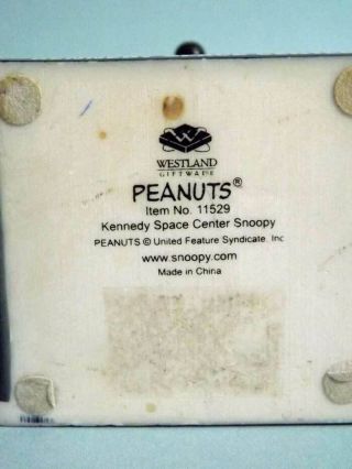 Vintage NASA Kennedy Space Center Souvenir Astronaut SNOOPY Figure 4