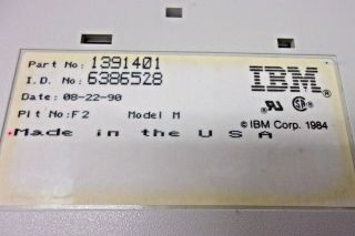 IBM Model M 101 Keyboard (1391401) - Vintage Manufactured August,  1990 3