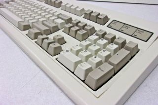 IBM Model M 101 Keyboard (1391401) - Vintage Manufactured August,  1990 7