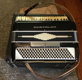Vintage Chrysler Accordion,  Hard Case Made in Italy 3