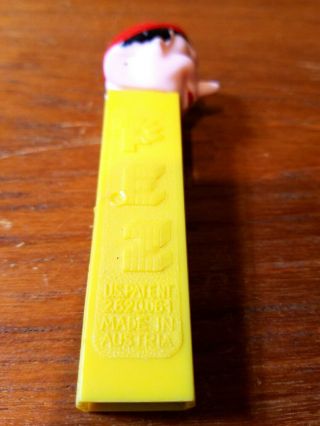 Vintage PINOCCHIO PEZ Dispenser NO FEET Yellow Walt Disney Production PAT 2.  6 6