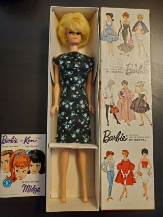 Vintage Ash Blond Bubblecut Barbie Doll / 1962 W/ Box