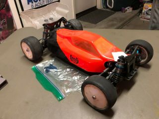 Vintage Team Associated Rc10 B44.  3 4wd Graphite Racing Buggy W/lipo Battery Pack