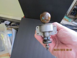 VINTAGE BROWN JUNIOR MODEL AIRPLANE MOTOR ENGINE. 3