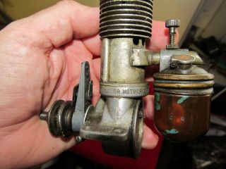 VINTAGE BROWN JUNIOR MODEL AIRPLANE MOTOR ENGINE. 7