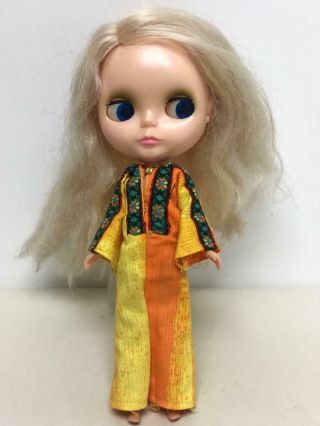 Vintage Kenner 11 " Blythe Doll With Blonde Hair And Yellow/orange Outfit