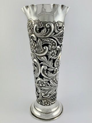 Large Victorian Sterling Silver Vase By William Comyns - London 1895