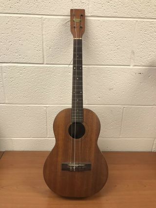 Vintage Harmony Baritone Ukulele,  Green Label,  Chicago,  U.  S.  A.  Pat.  627,  412