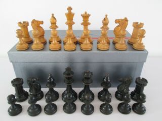 Vintage Good Quality Wooden Chess Set With Felt Bases King 8.  5cm Tall Complete