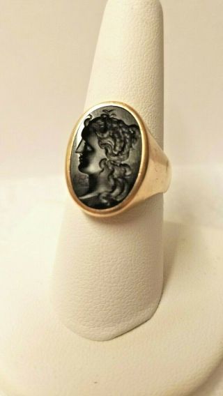 Vintage 10k Yellow Gold Ring With Carved Onyx Intaglio Cameo