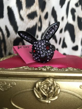 Betsey Johnson Vintage Dark Forest Lavender Crystal Bunny Rabbit Head Black Ring