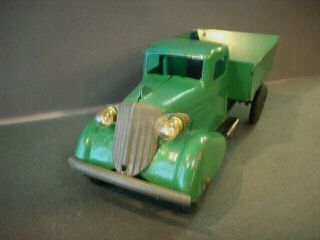 Vintage 1930s Wyandotte Pressed Steel Toy Light - Up Dump Truck 10 " Orig.  Paint