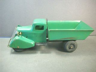 VINTAGE 1930s WYANDOTTE PRESSED STEEL TOY LIGHT - UP DUMP TRUCK 10 