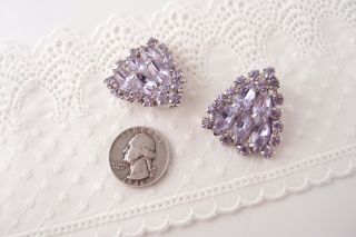 Vintage Color Change Lavender Blue Alexandrite Rhinestones Weiss Clip Earrings 4