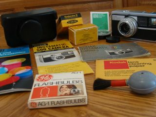Kodak Instamatic 500 Vintage Camera,  C126 - 24 Film And Accessories