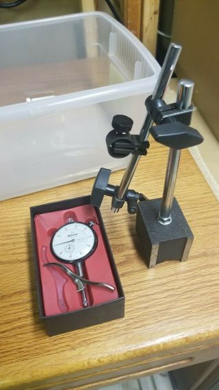 Mitutoyo Vintage Machinist Dial Indicator No.  2416,  Magnetic Stand