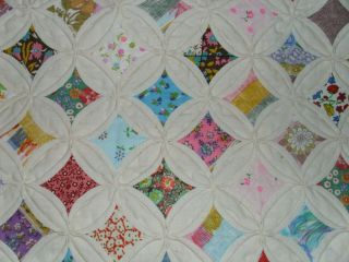 Vintage Cathedral Window Quilt 92 
