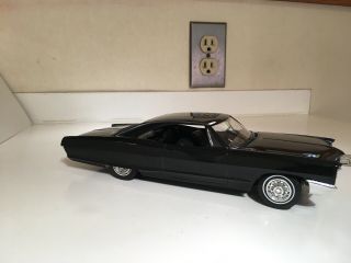 1966 Pontiac Bonneville ht 1/25 scale built kit by MPC READ 3