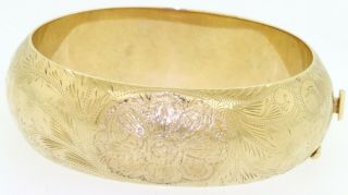 Vintage heavy 14K gold high fashion floral carved hinged bangle bracelet 2