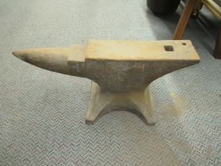 Antique Blacksmith Anvil - Unknown Maker - 170 Pounds 2