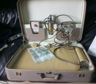Vintage Portable Niagara Body Massage Equipment In Fitted Suitcase