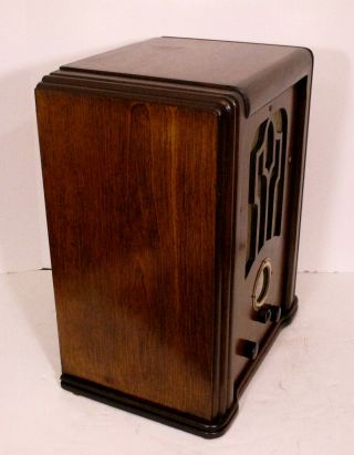 Old Antique Wood L.  Tatro Vintage Tube Radio - Restored & Tombstone 8