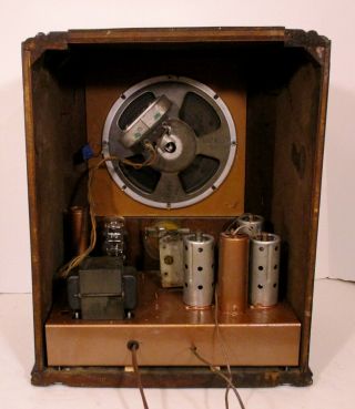 Old Antique Wood L.  Tatro Vintage Tube Radio - Restored & Tombstone 9