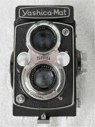 YASHICA - MAT VINTAGE 1957 TLR,  80mm lens,  Copal shutter,  fitted case,  cap, 4