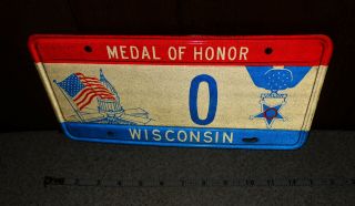 State Of Wisconsin Medal Of Honor Valor 0 2 Military Vintage License Plate