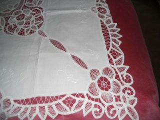 Vintage? STUNNING white cotton TABLECLOTH&6 NAPKINS hand embroidery&lace 5
