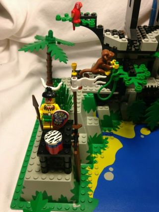 LEGO Classic Pirates Wave 1 Islanders Enchanted Island 6278 Vintage 6