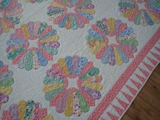 Gorgeous THE BEST PRINTS EVER FOUND Vintage 30s Pink Dresden Plate QUILT 5