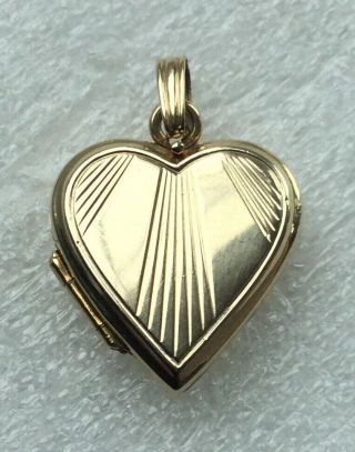 Vintage 9ct Gold Engraved Heart Shaped Locket,  Hallmarked For 1959,  4.  2 Grams