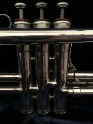 King Eastlake Silver Flair Trumpet; 1st Valve Trigger : 8