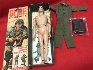 1964 VINTAGE GI JOE T.  M.  - R - ACTION SOLDIER EYE LINER NEAR BOOTS 2